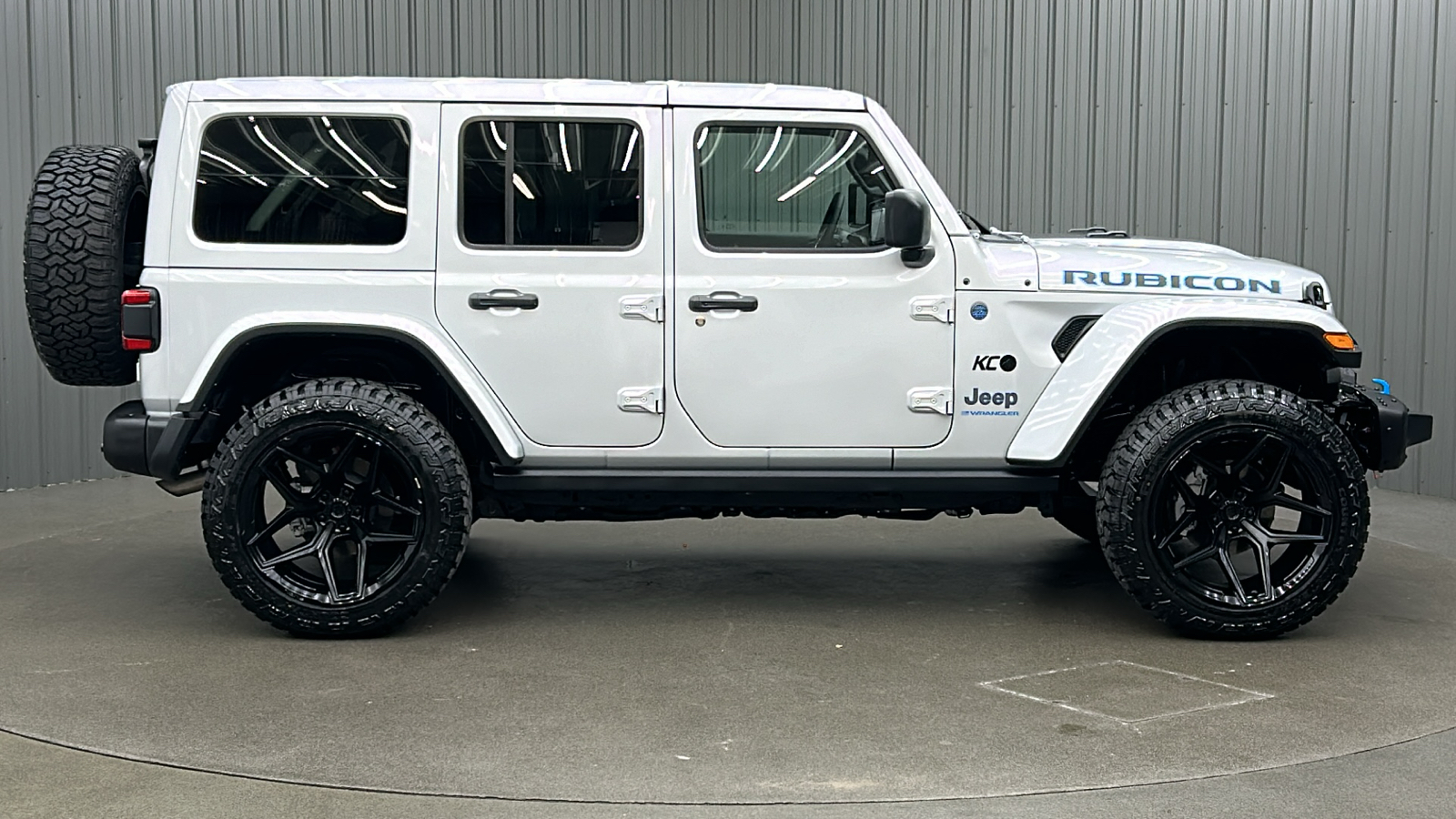 2024 Jeep Wrangler Rubicon X 4xe 6