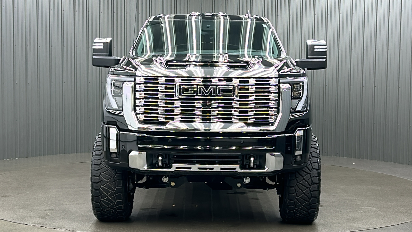 2024 GMC Sierra 3500HD Denali 8