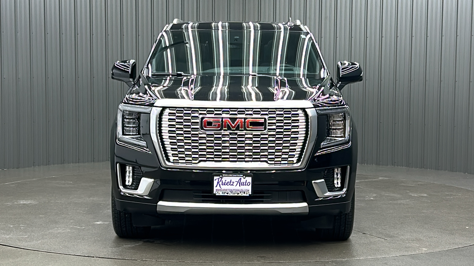 2024 GMC Yukon Denali 8