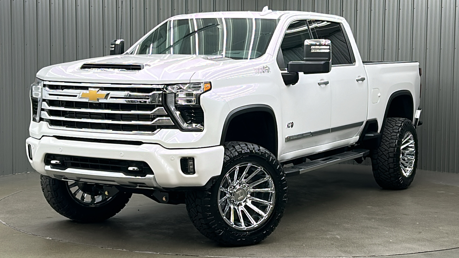 2024 Chevrolet Silverado 3500HD High Country 1