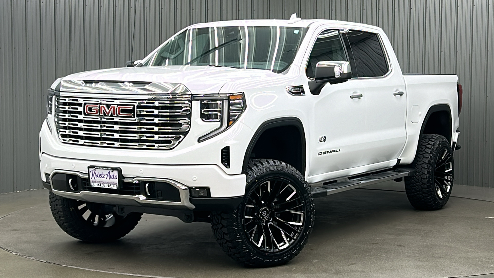 2024 GMC Sierra 1500 Denali 1