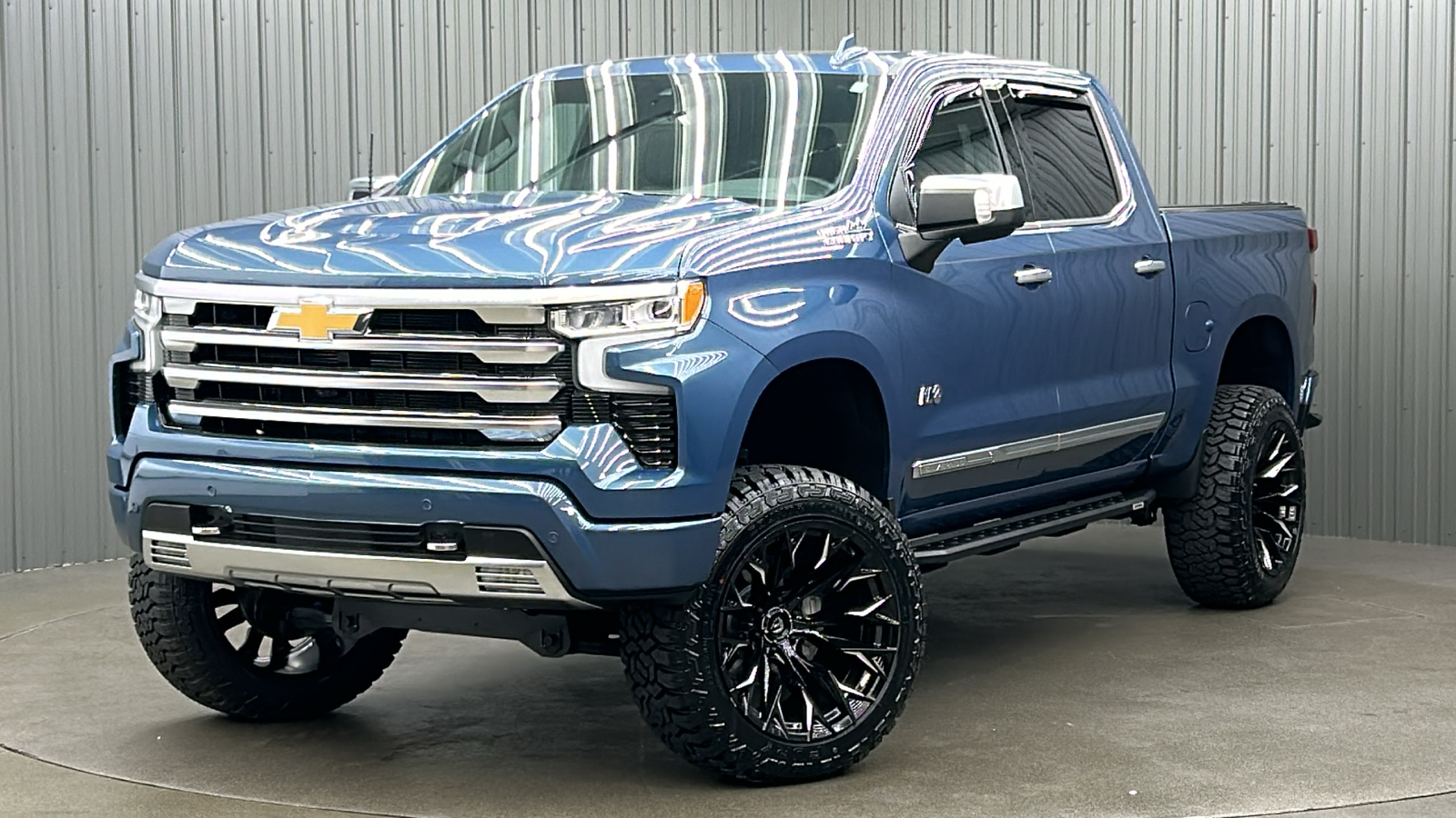 2024 Chevrolet Silverado 1500 High Country 1