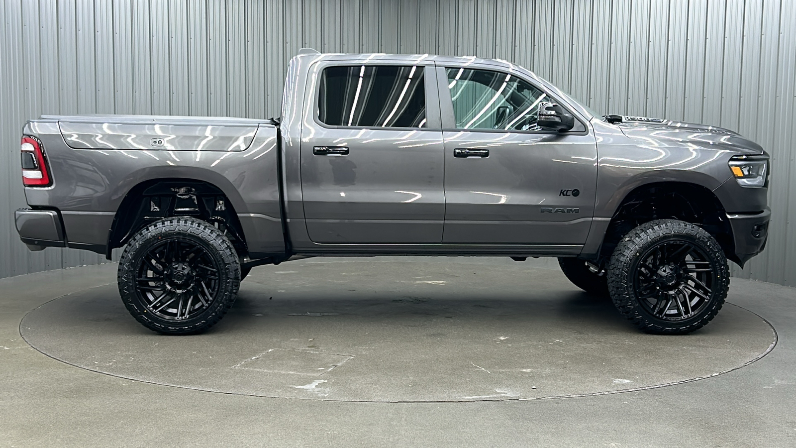 2024 Ram 1500 Laramie 6