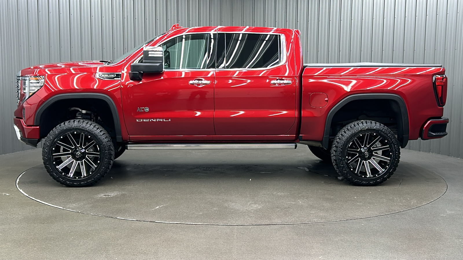 2024 GMC Sierra 1500 Denali 2