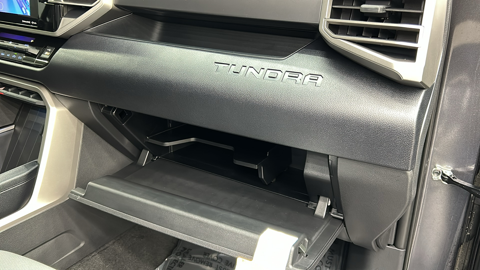 2024 Toyota Tundra SR5 38