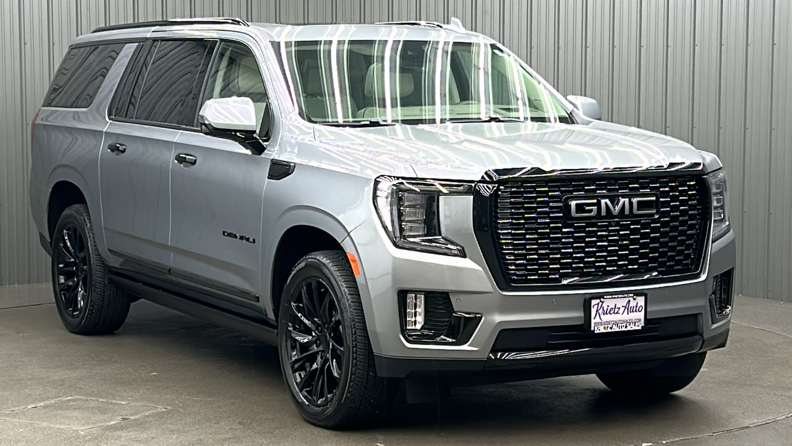 2023 GMC Yukon XL Denali 7