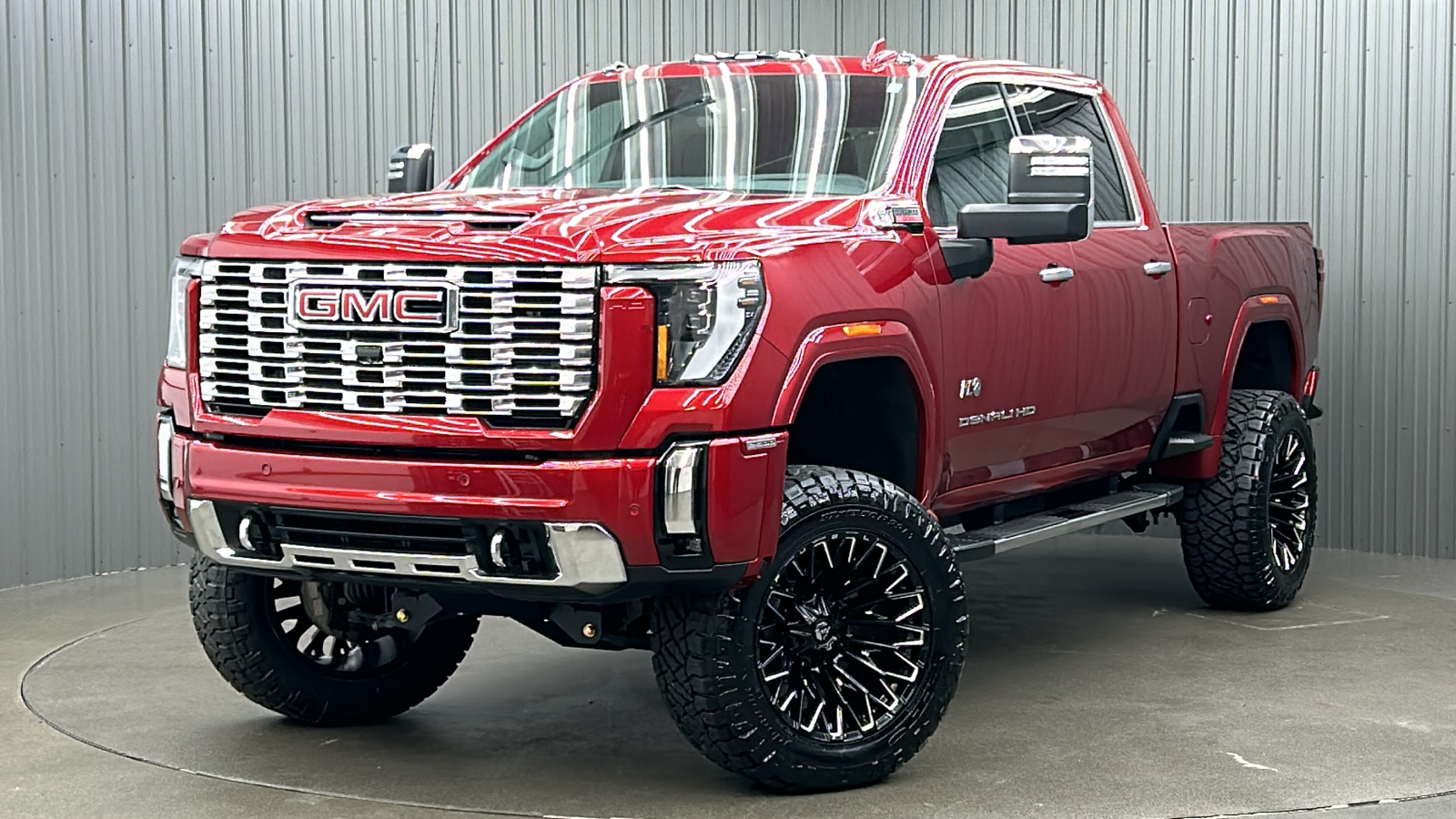 2024 GMC Sierra 2500HD Denali 1