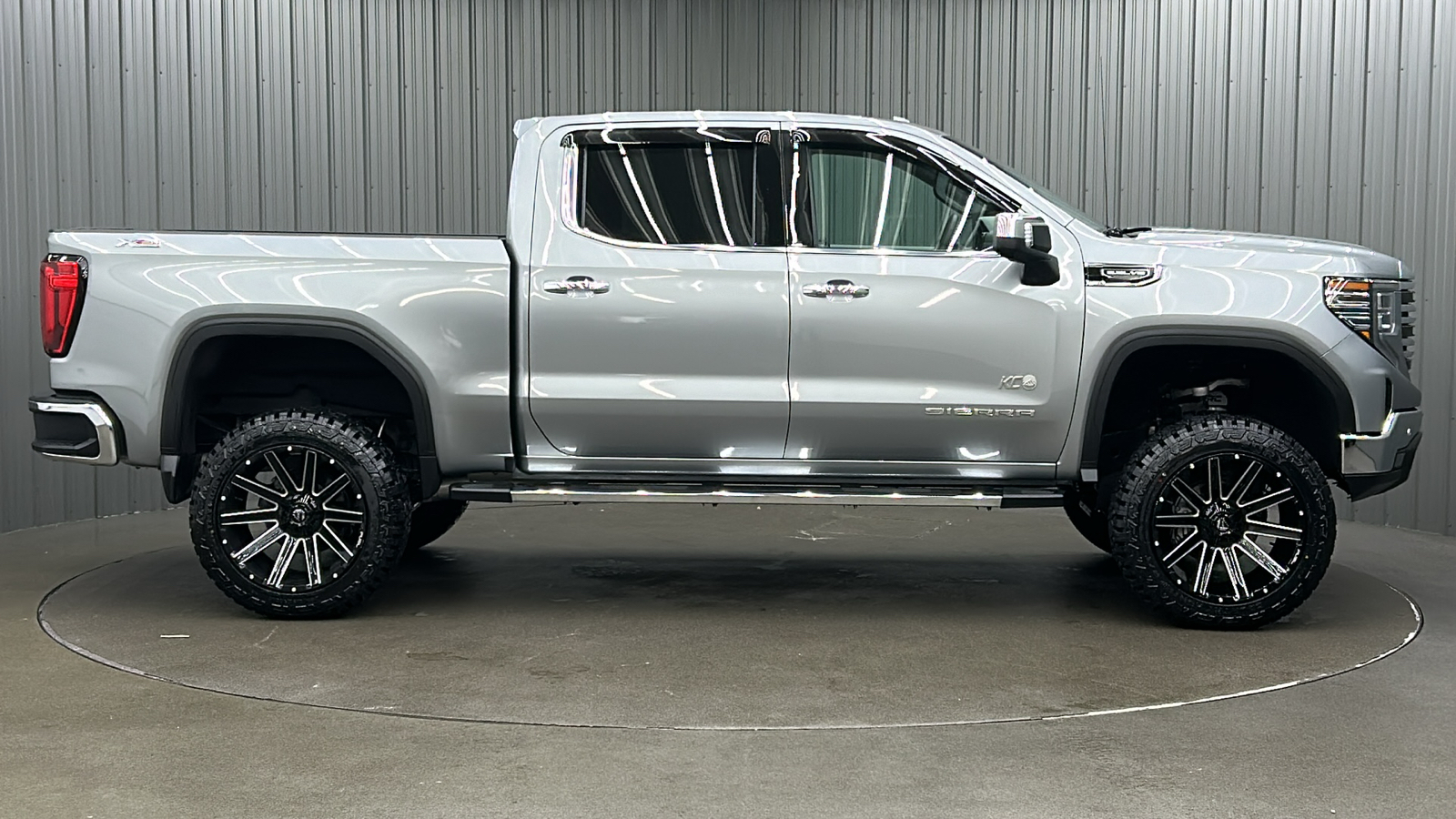 2023 GMC Sierra 1500 SLT 6