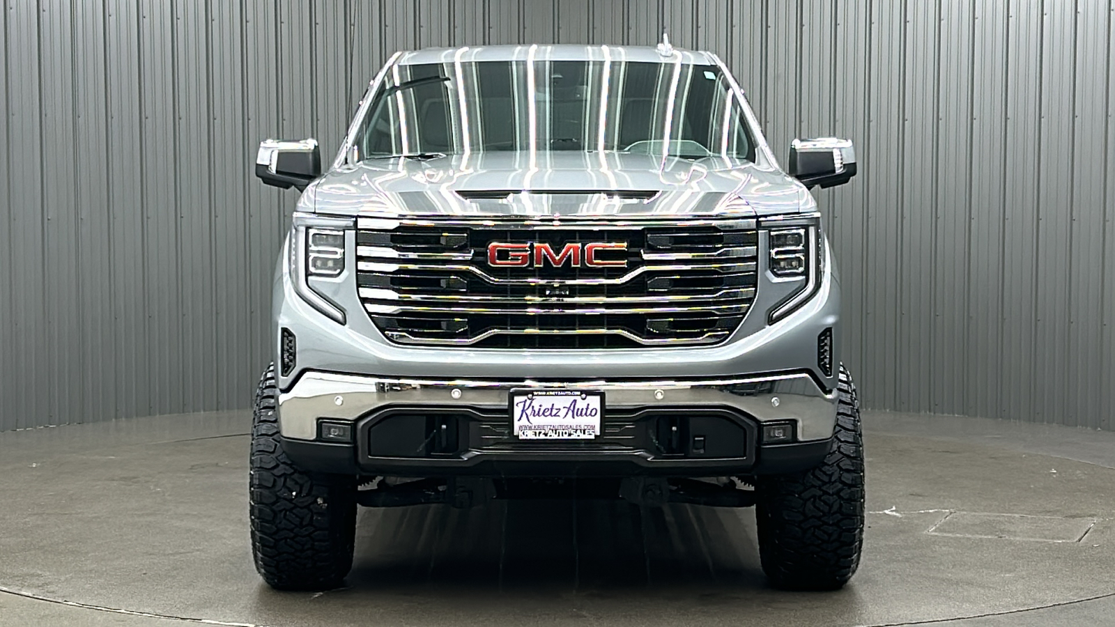 2023 GMC Sierra 1500 SLT 8