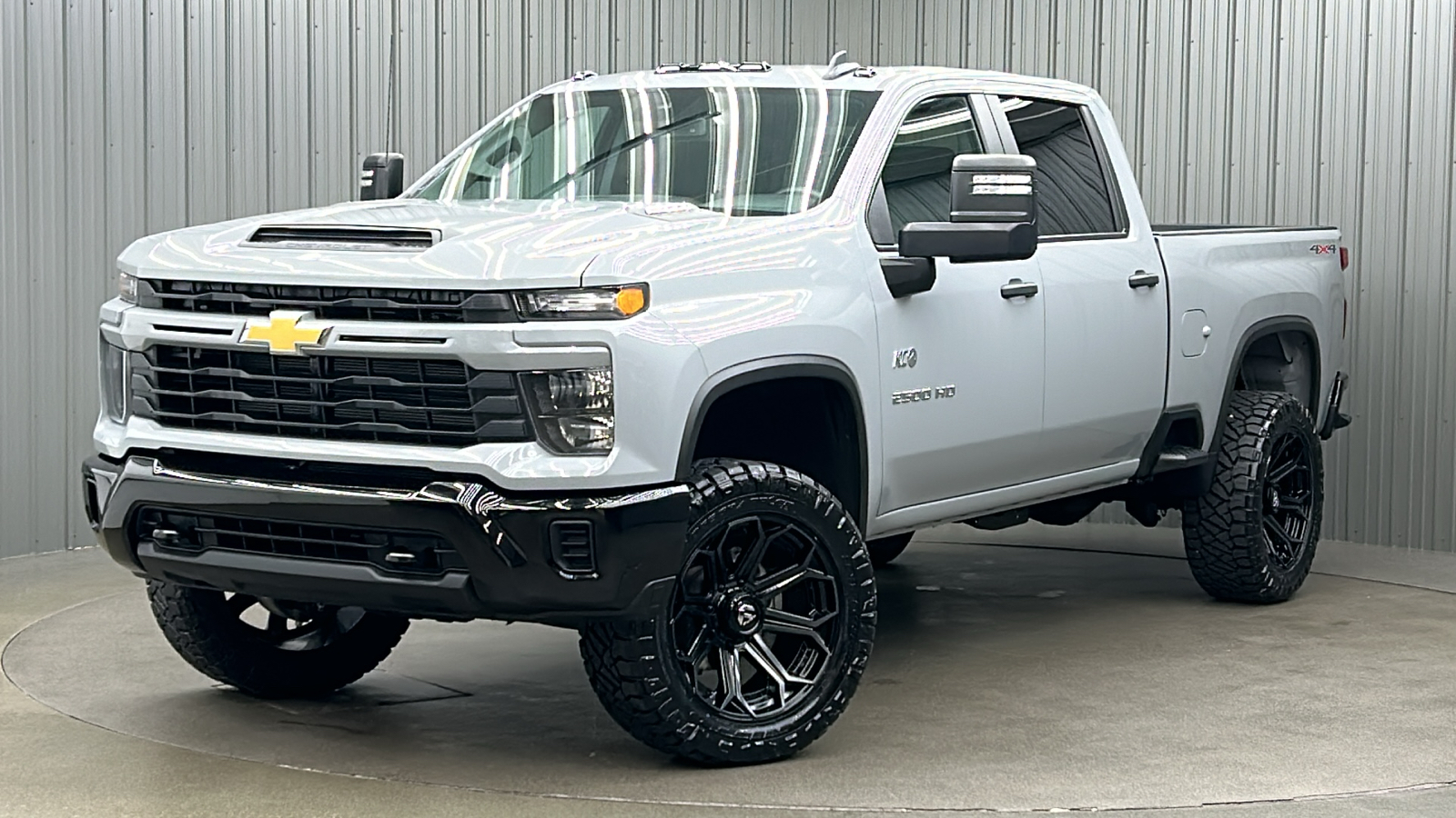 2024 Chevrolet Silverado 2500HD Custom 1