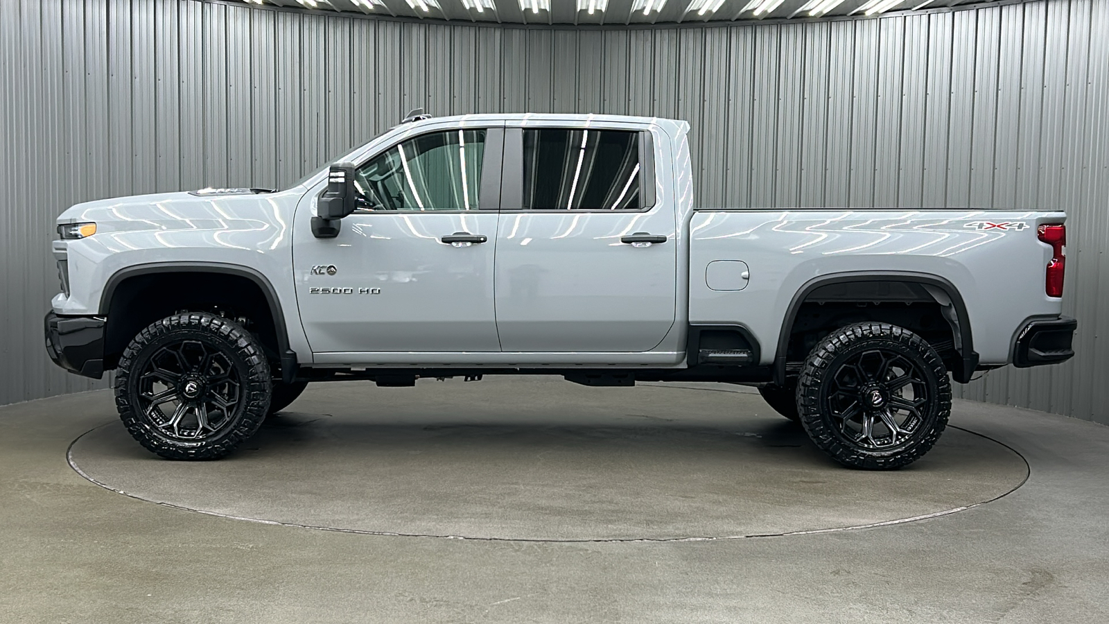 2024 Chevrolet Silverado 2500HD Custom 2