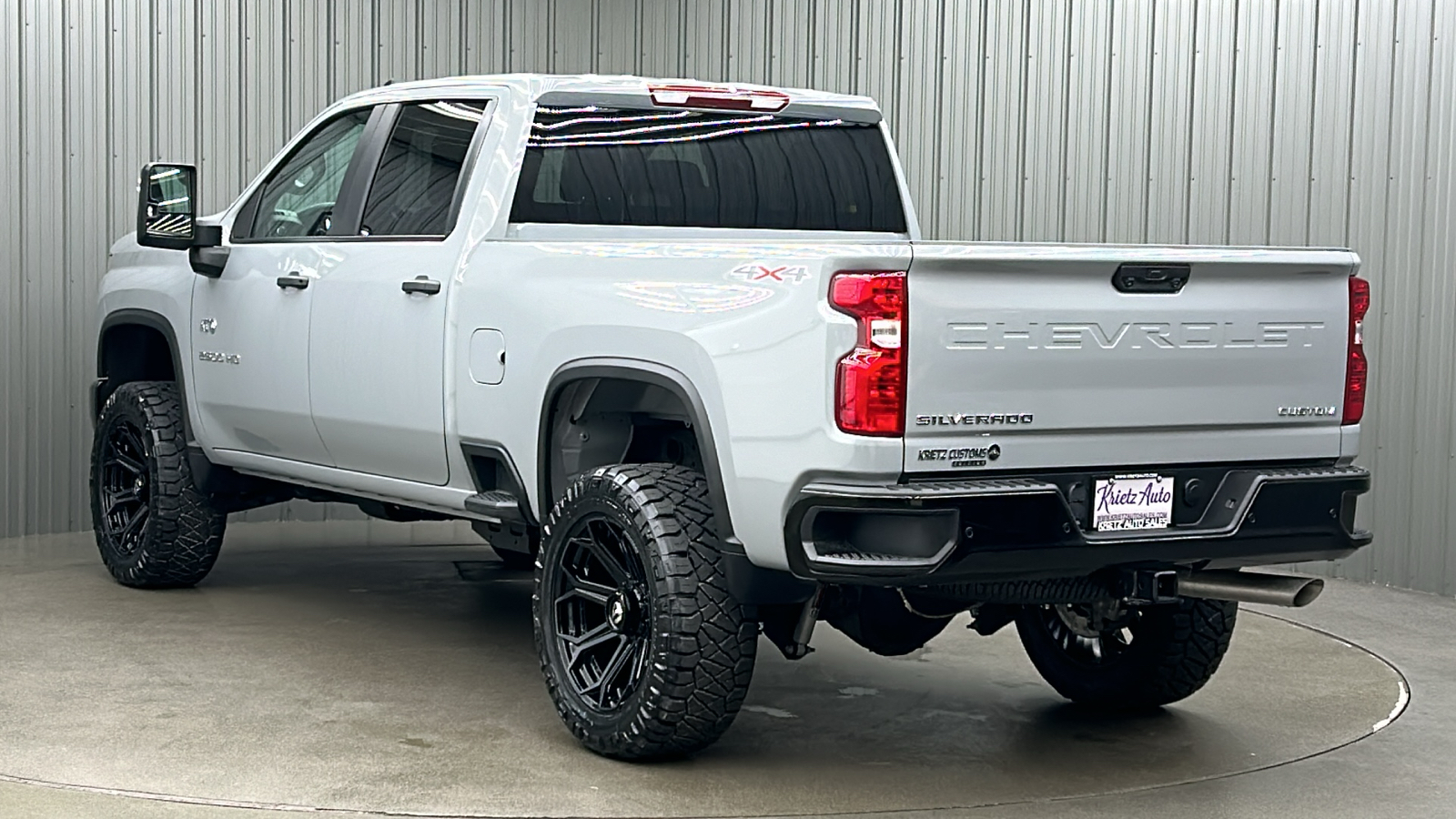 2024 Chevrolet Silverado 2500HD Custom 3