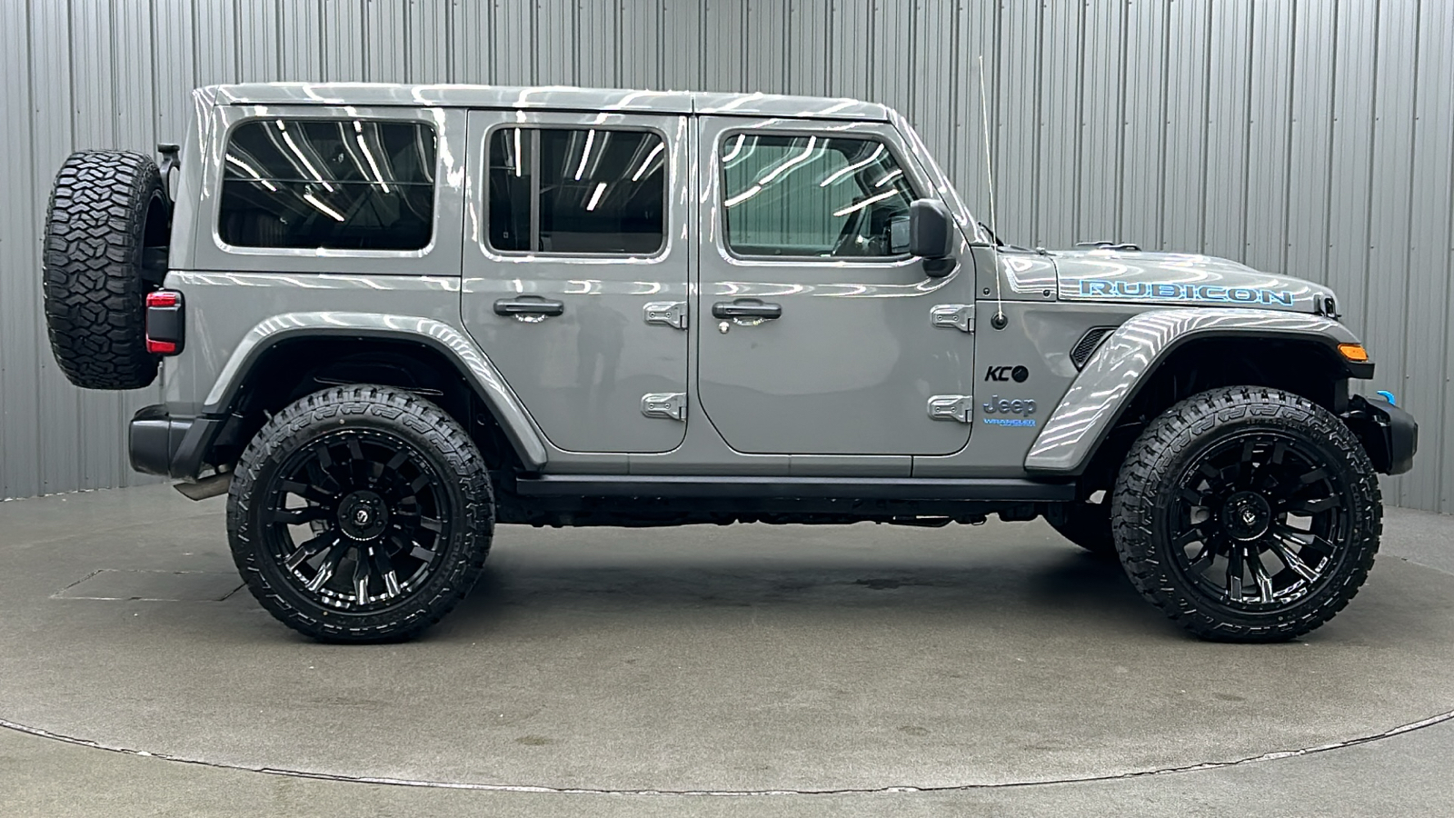 2022 Jeep Wrangler Unlimited Rubicon 4xe 6