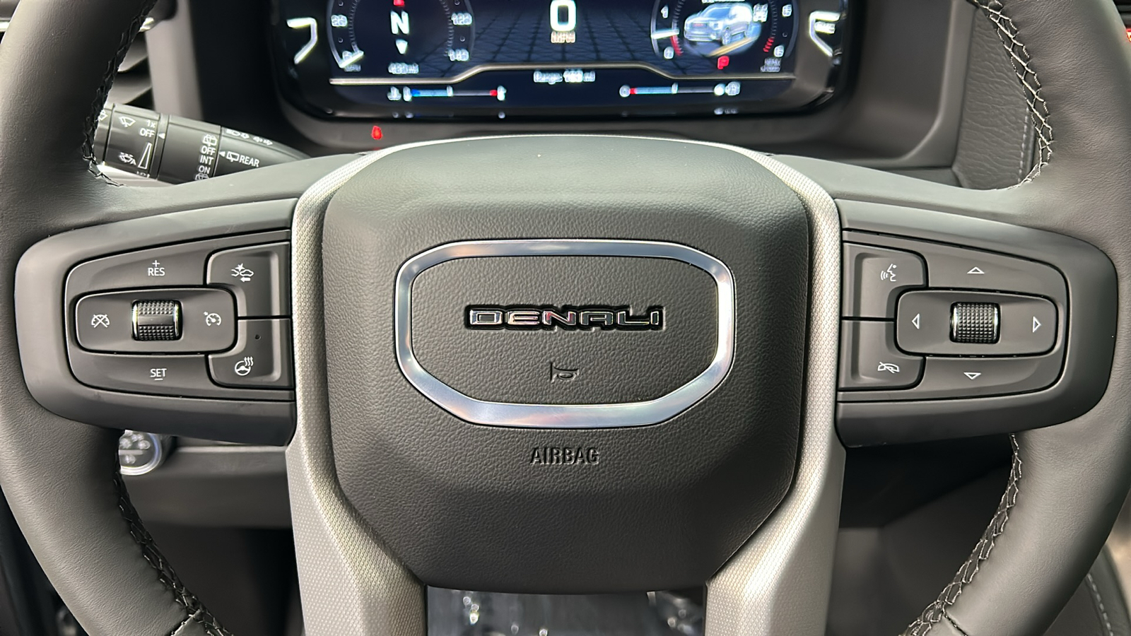 2024 GMC Yukon Denali 29