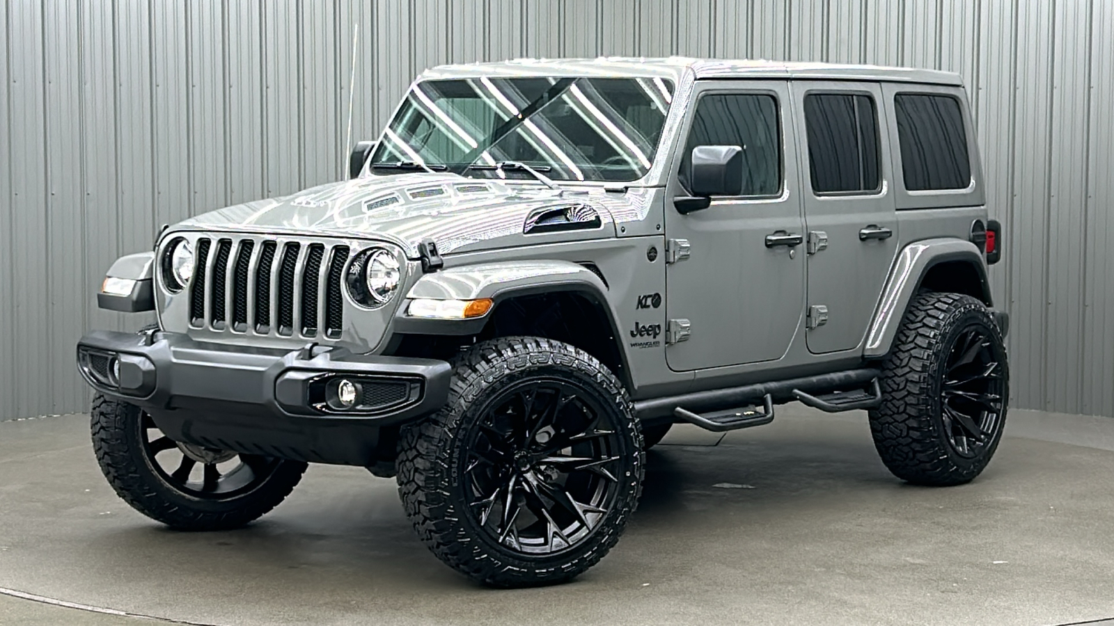 2022 Jeep Wrangler Unlimited Sahara Altitude 1