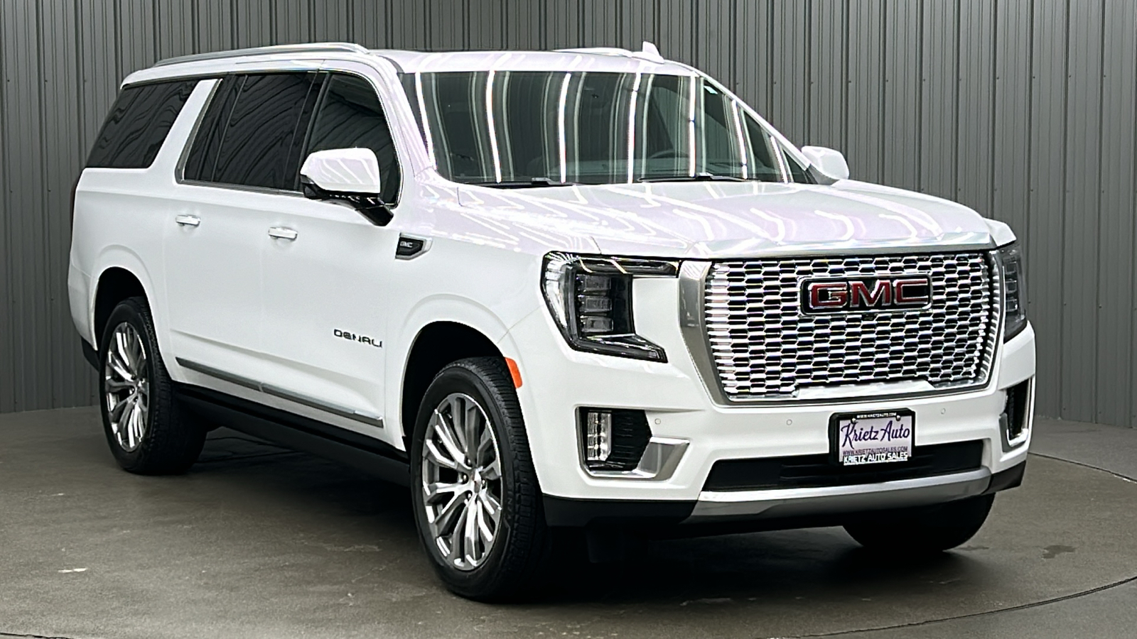 2022 GMC Yukon XL Denali 7