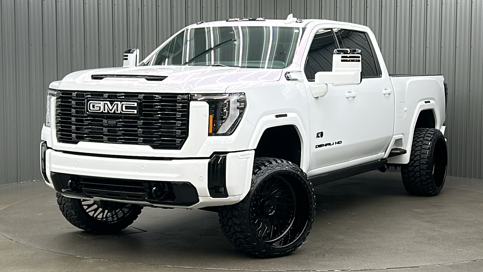 2024 GMC Sierra 3500HD Denali Ultimate 1