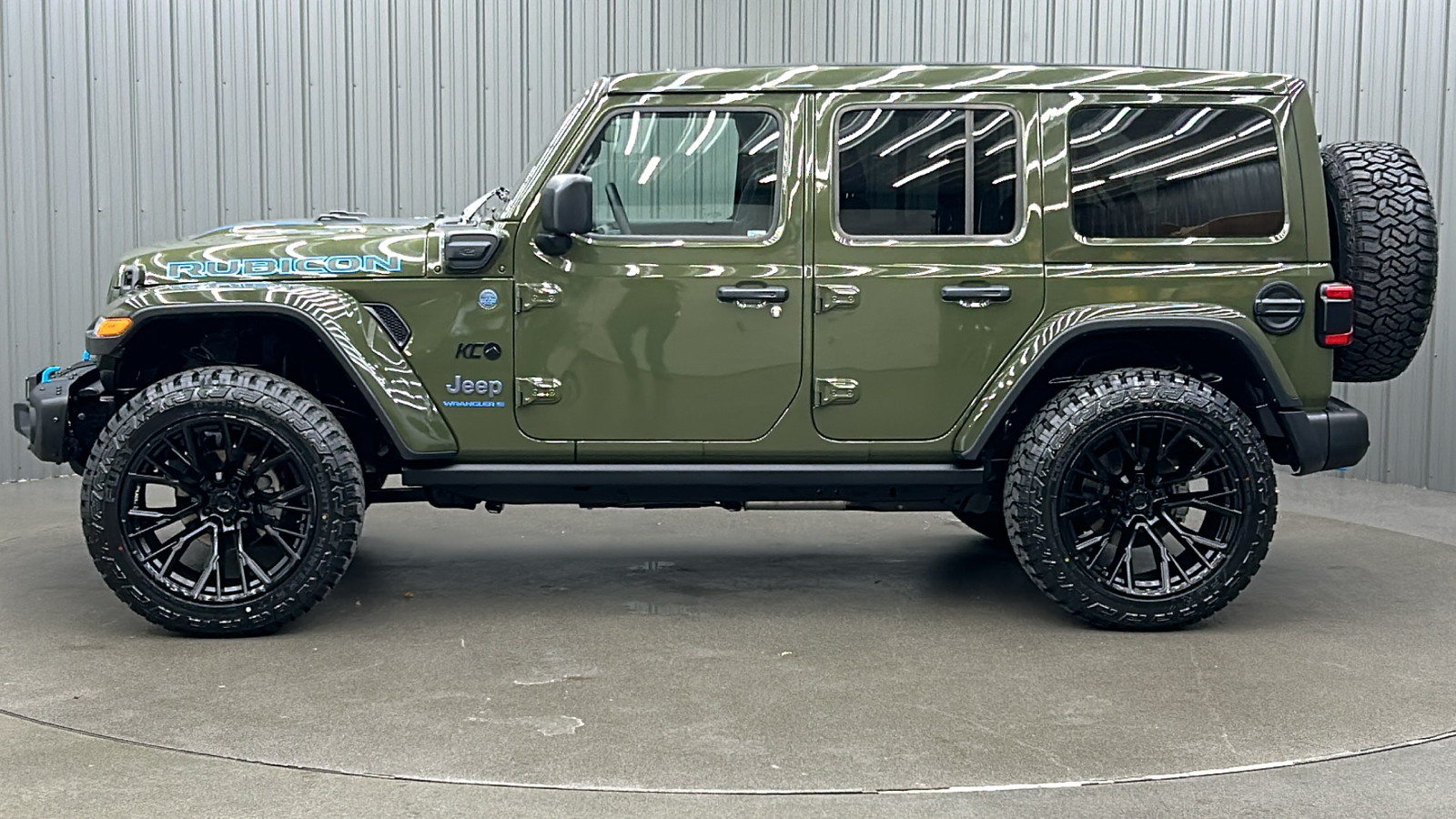 2024 Jeep Wrangler Rubicon X 4xe 2