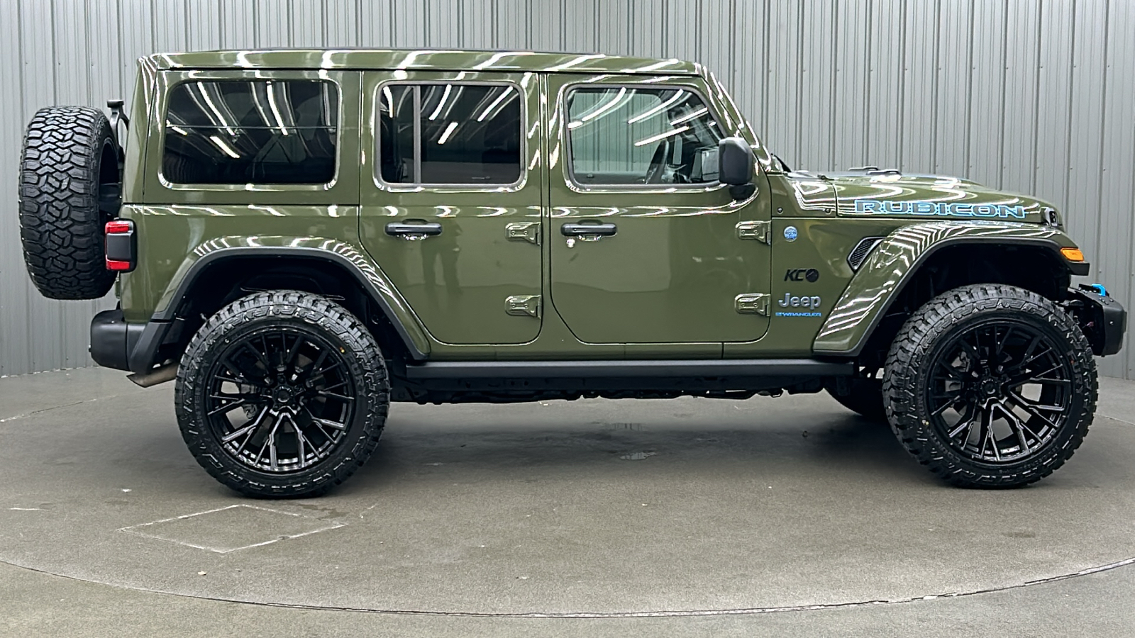 2024 Jeep Wrangler Rubicon X 4xe 6