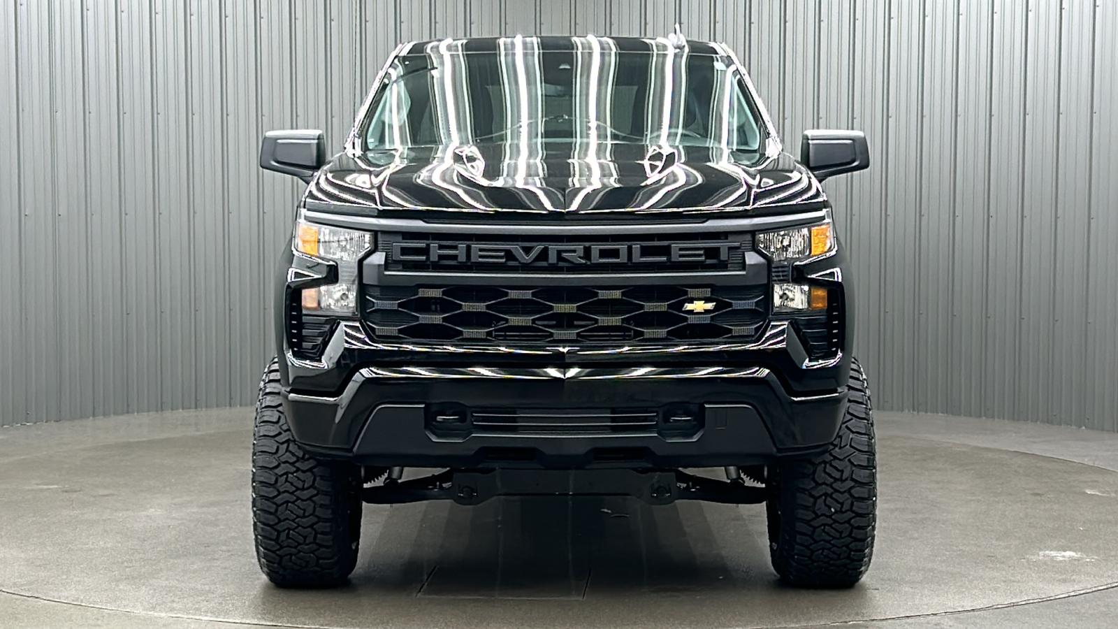 2023 Chevrolet Silverado 1500 Custom 8