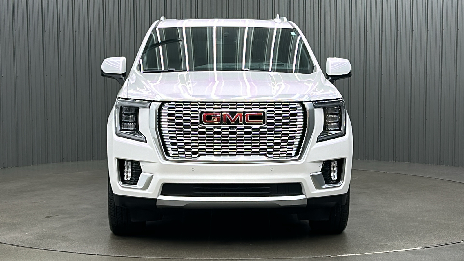 2024 GMC Yukon XL Denali 8