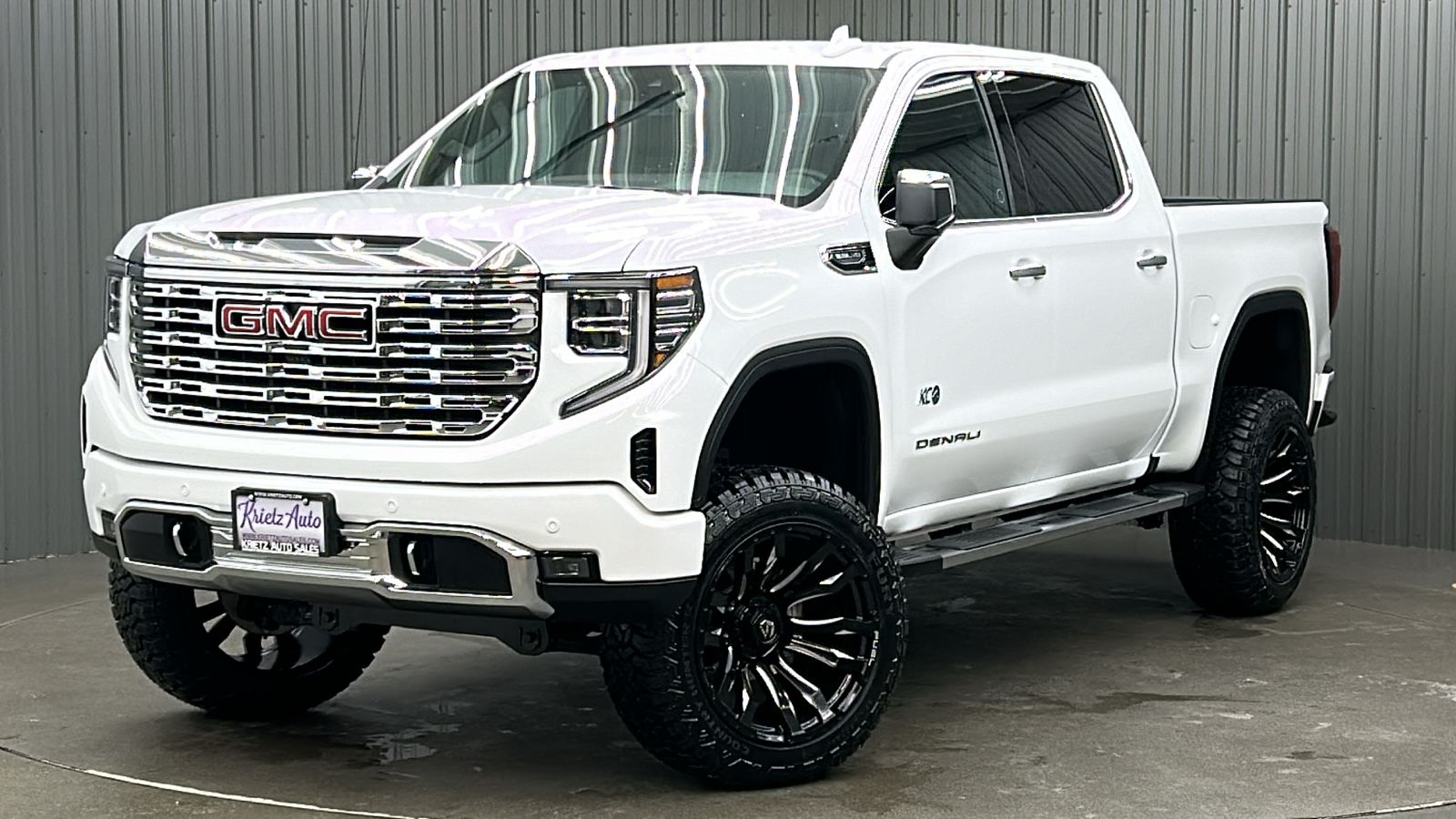 2024 GMC Sierra 1500 Denali 1