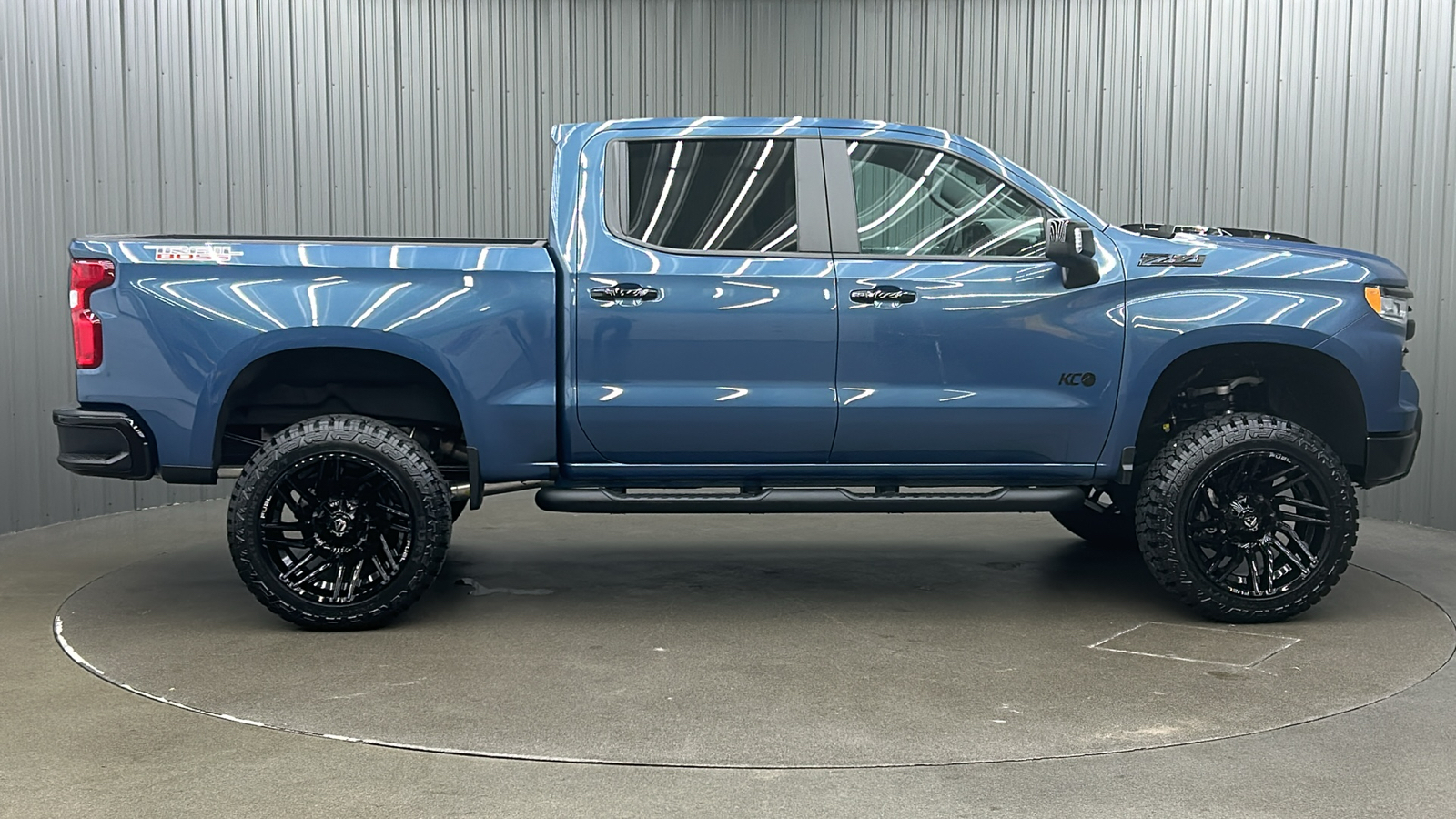 2024 Chevrolet Silverado 1500 LT Trail Boss 6