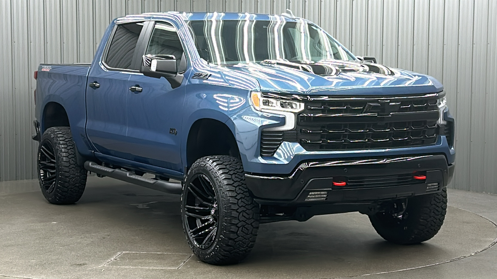 2024 Chevrolet Silverado 1500 LT Trail Boss 7