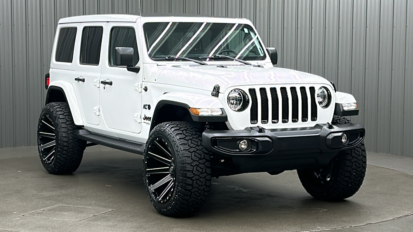 2022 Jeep Wrangler Unlimited Sahara Altitude 7