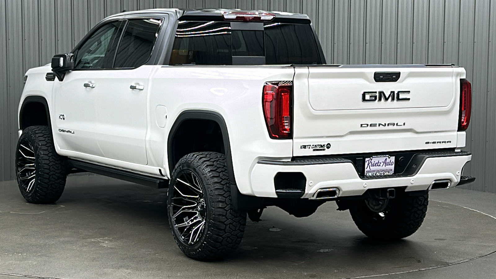 2024 GMC Sierra 1500 Denali Ultimate 3