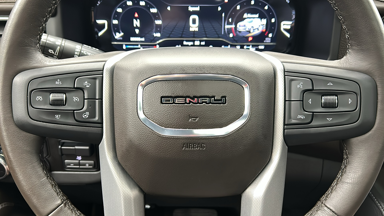 2022 GMC Yukon Denali 25