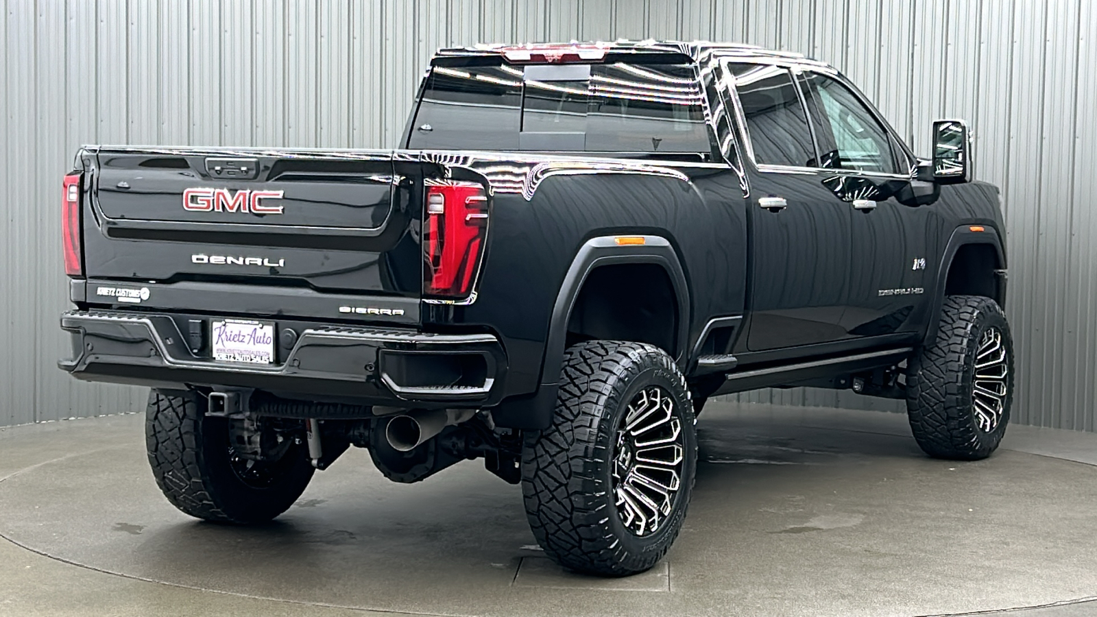 2024 GMC Sierra 3500HD Denali 5