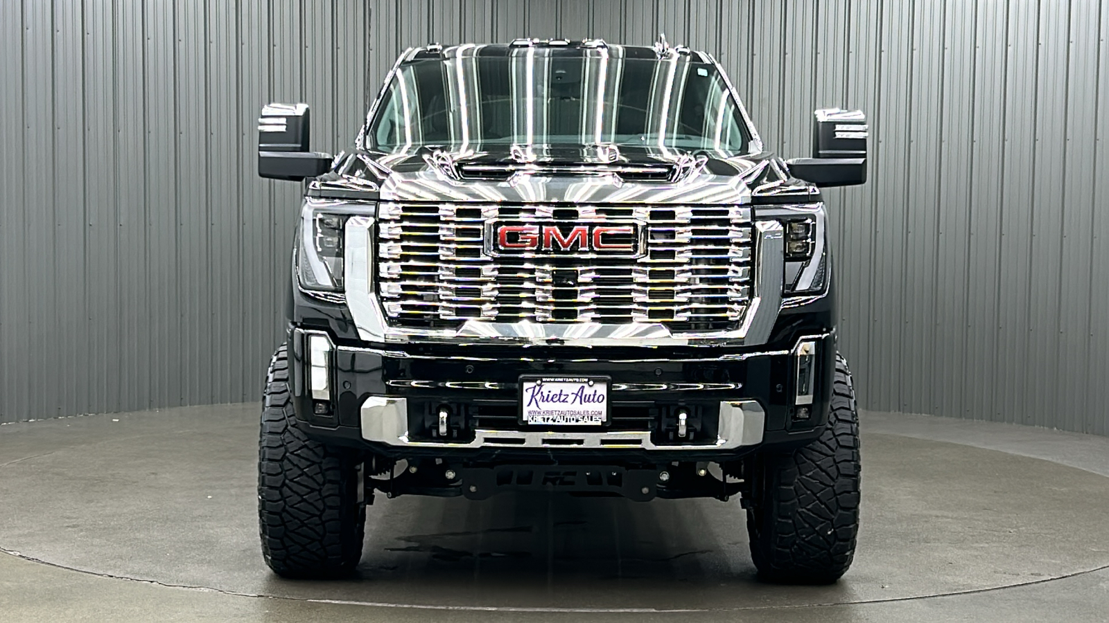 2024 GMC Sierra 3500HD Denali 8