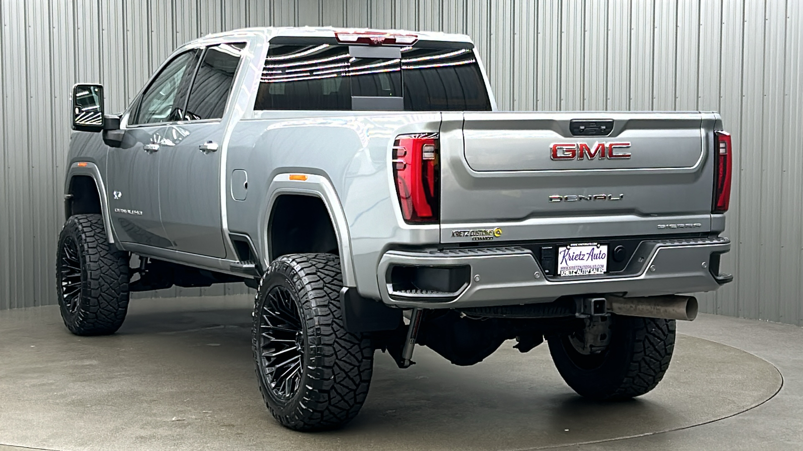 2024 GMC Sierra 2500HD Denali 3