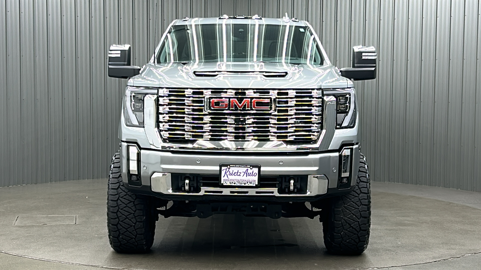 2024 GMC Sierra 2500HD Denali 8