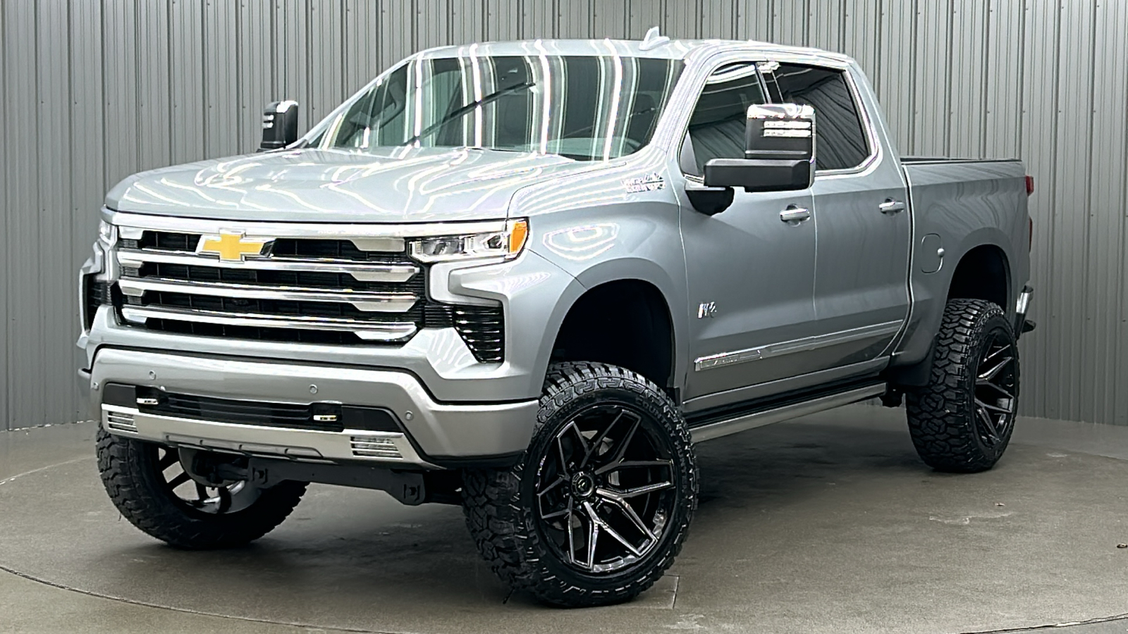 2024 Chevrolet Silverado 1500 High Country 1