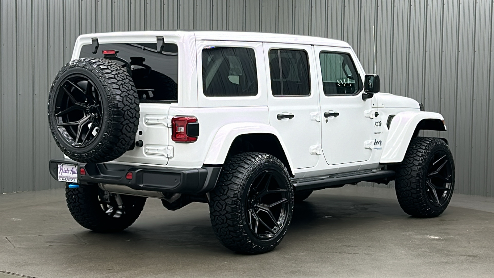 2022 Jeep Wrangler Unlimited Sahara 4xe 5