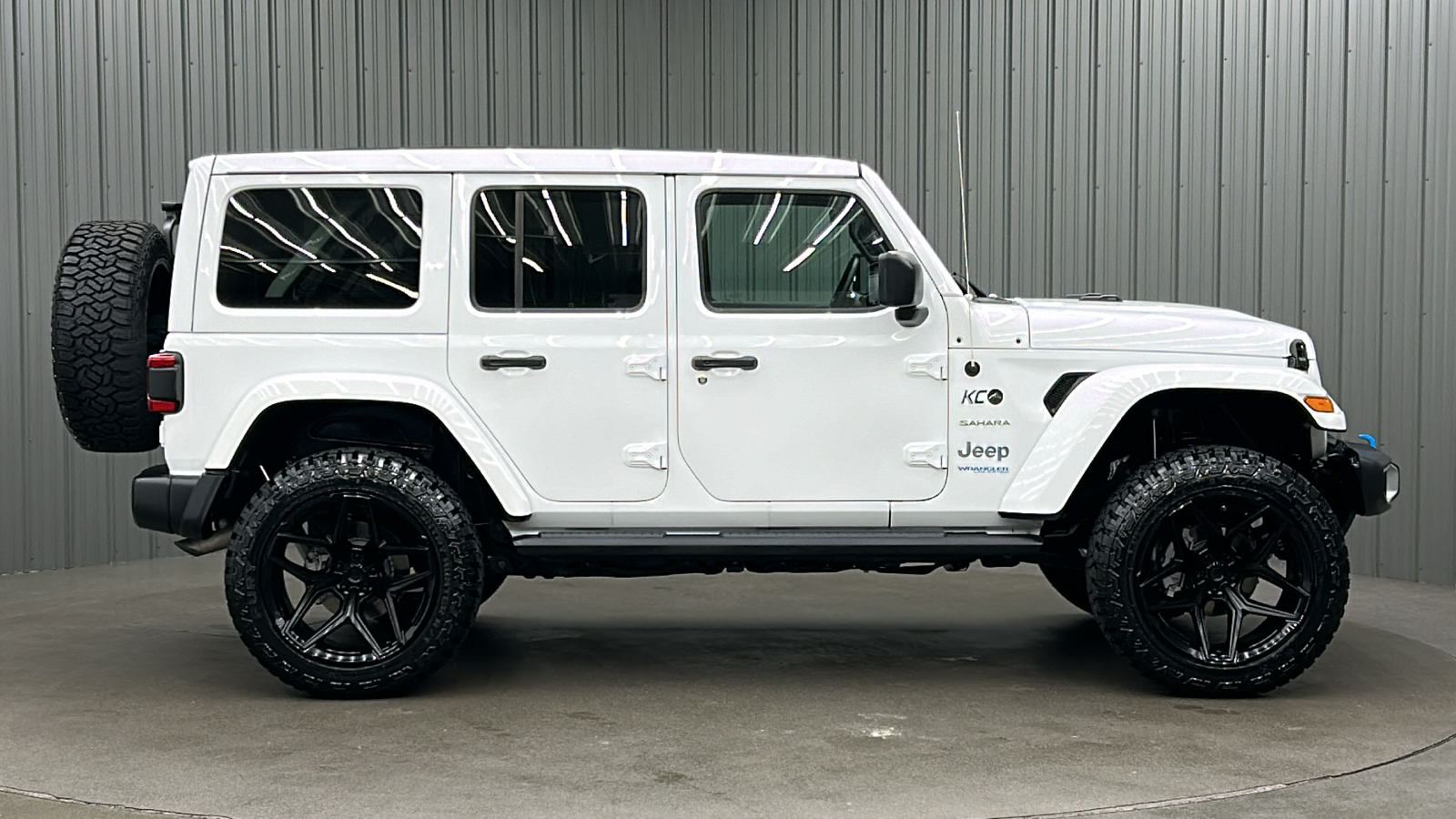 2022 Jeep Wrangler Unlimited Sahara 4xe 6