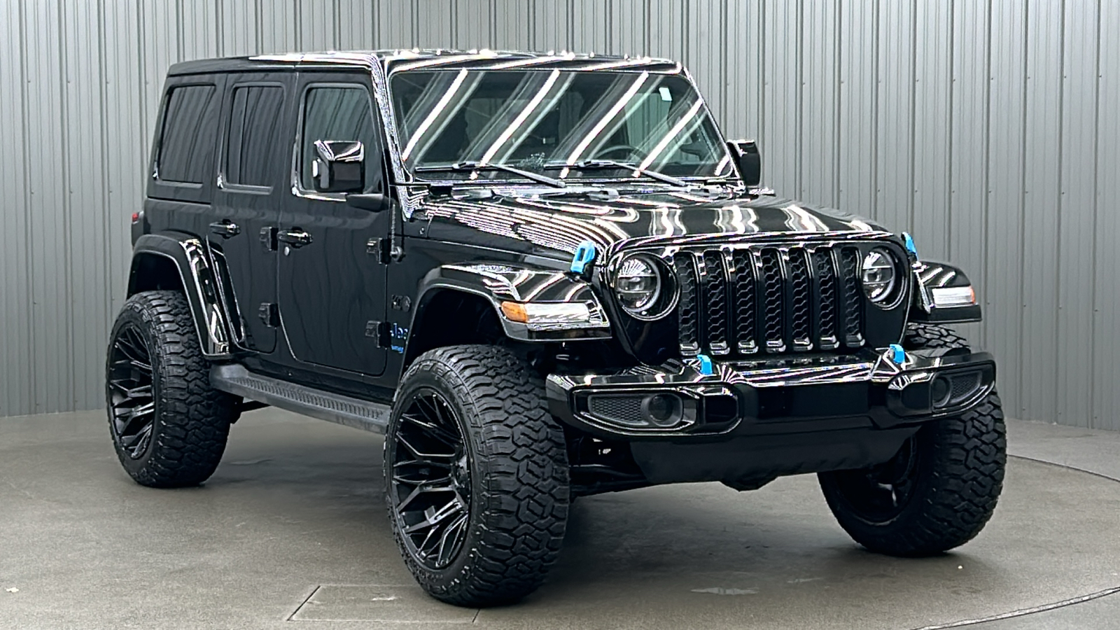 2022 Jeep Wrangler Unlimited Sahara 4xe 7