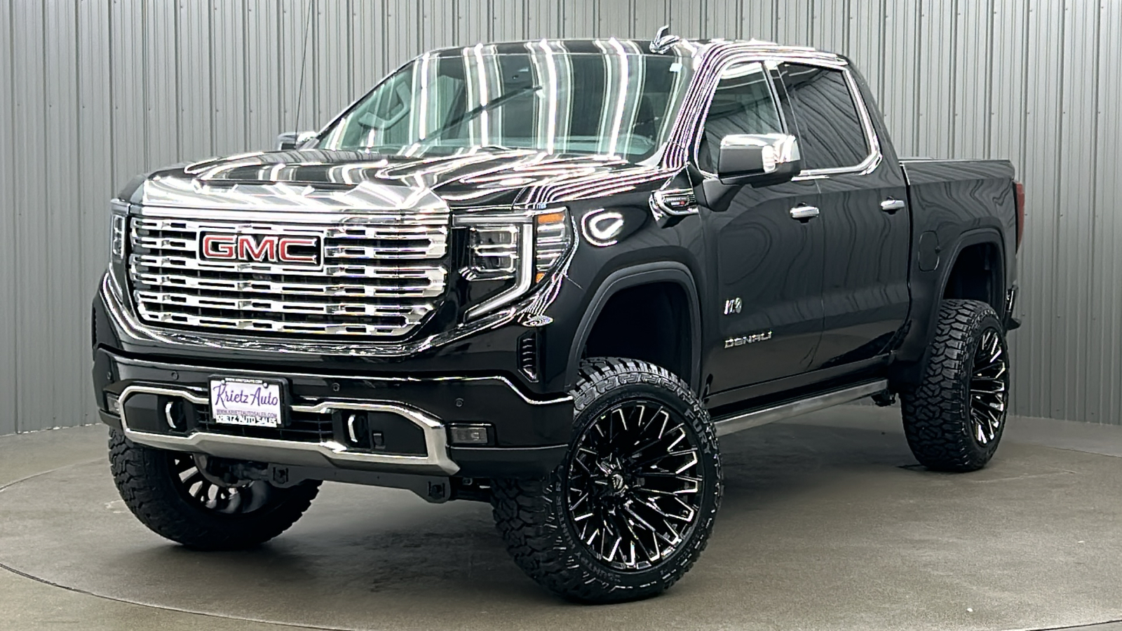 2023 GMC Sierra 1500 Denali 1