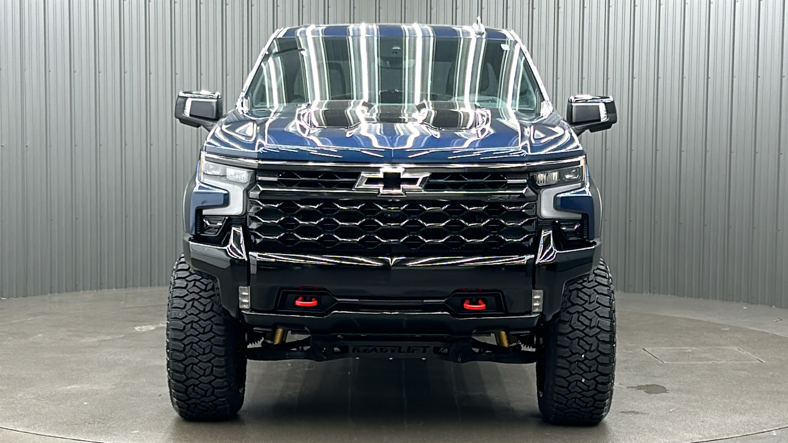 2023 Chevrolet Silverado 1500 ZR2 8