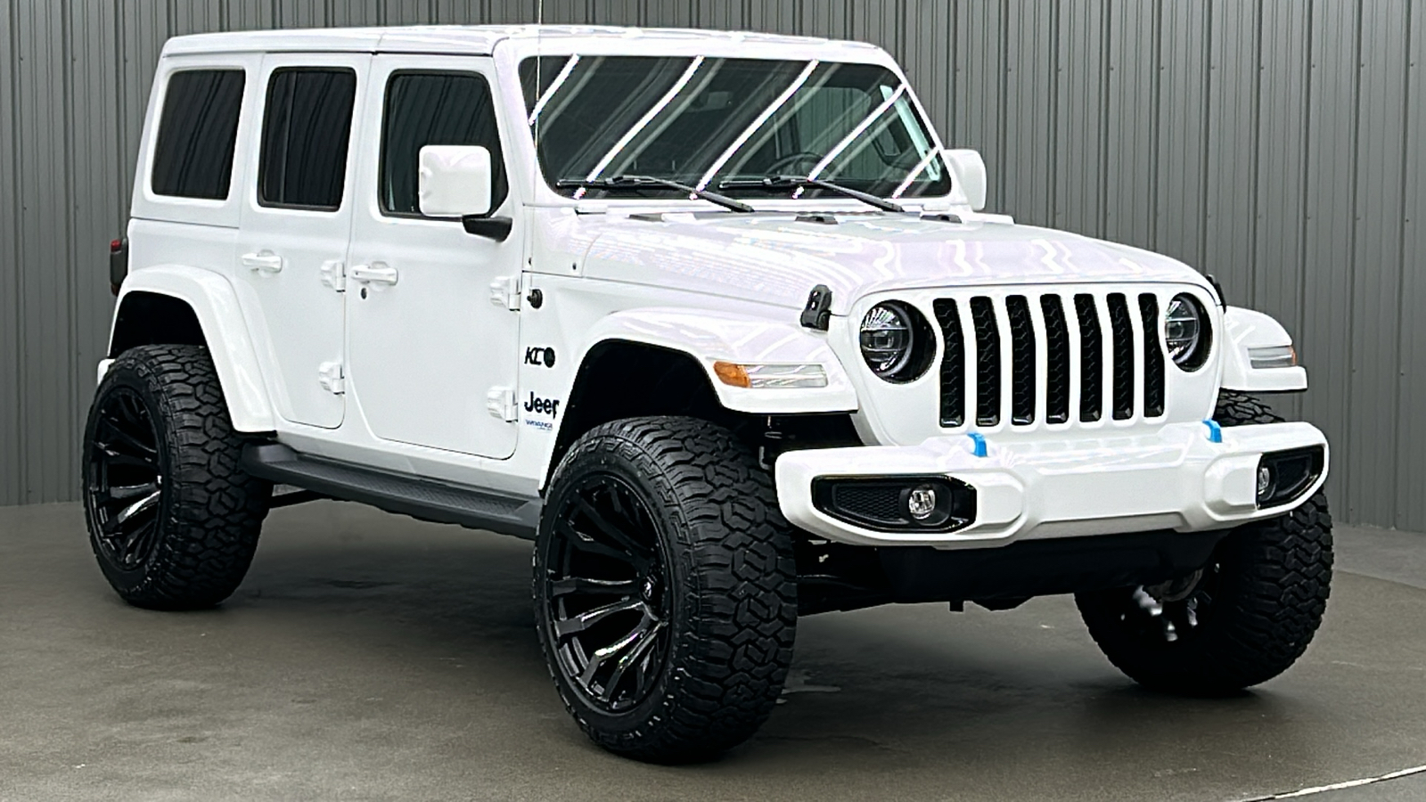 2022 Jeep Wrangler Unlimited Sahara 4xe 7