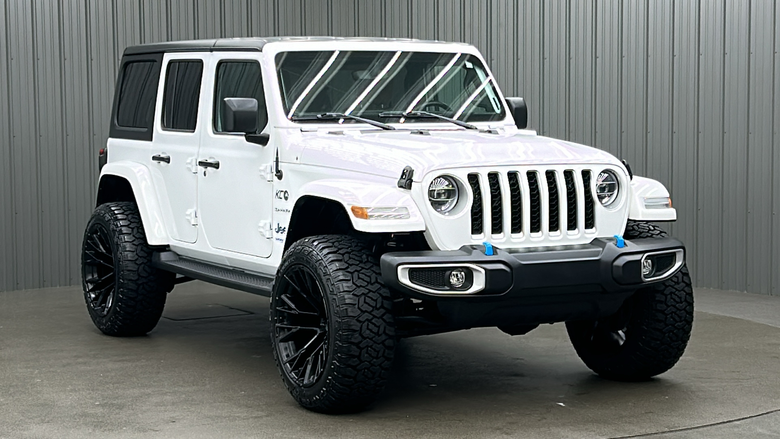 2022 Jeep Wrangler Unlimited Sahara 4xe 7