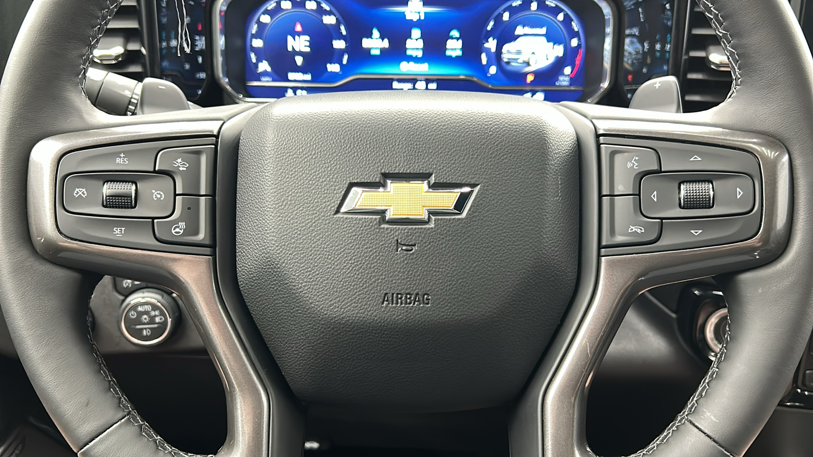 2023 Chevrolet Silverado 1500 High Country 29