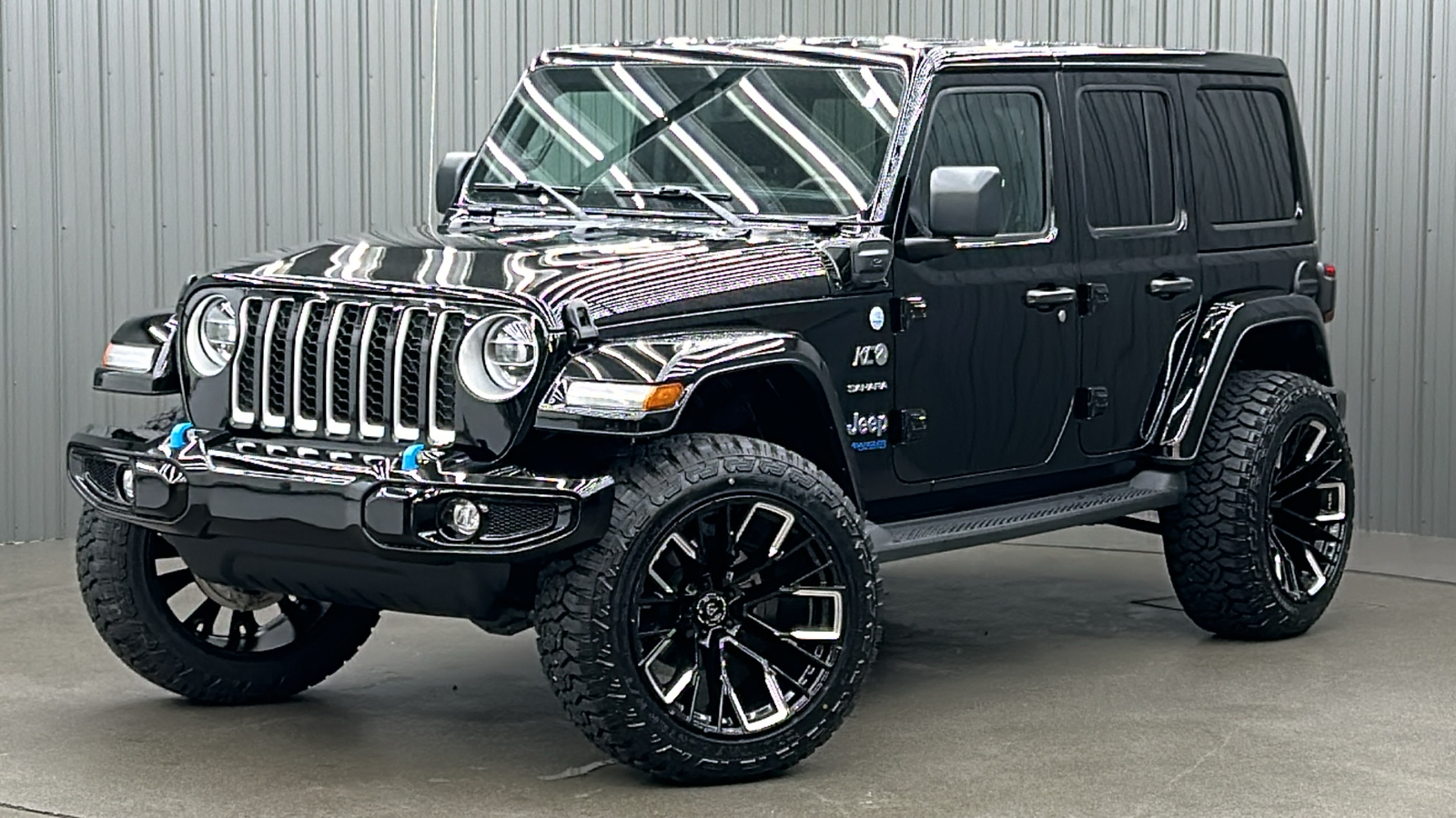 2022 Jeep Wrangler Unlimited Sahara 4xe 1