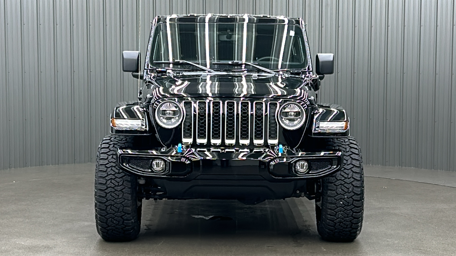 2022 Jeep Wrangler Unlimited Sahara 4xe 8