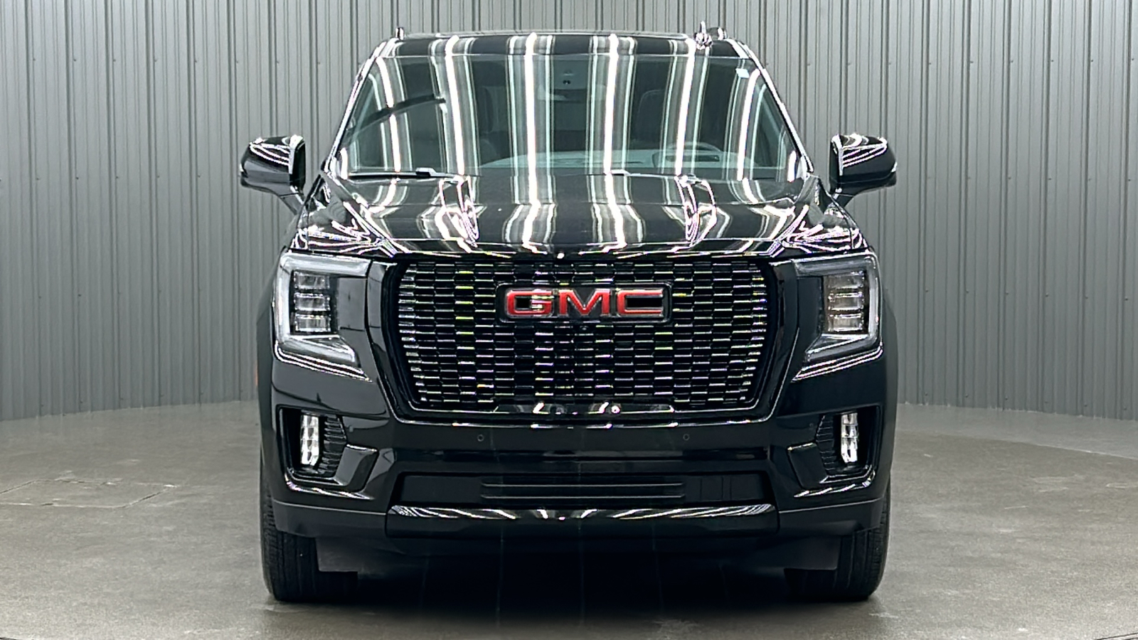 2024 GMC Yukon Denali 8