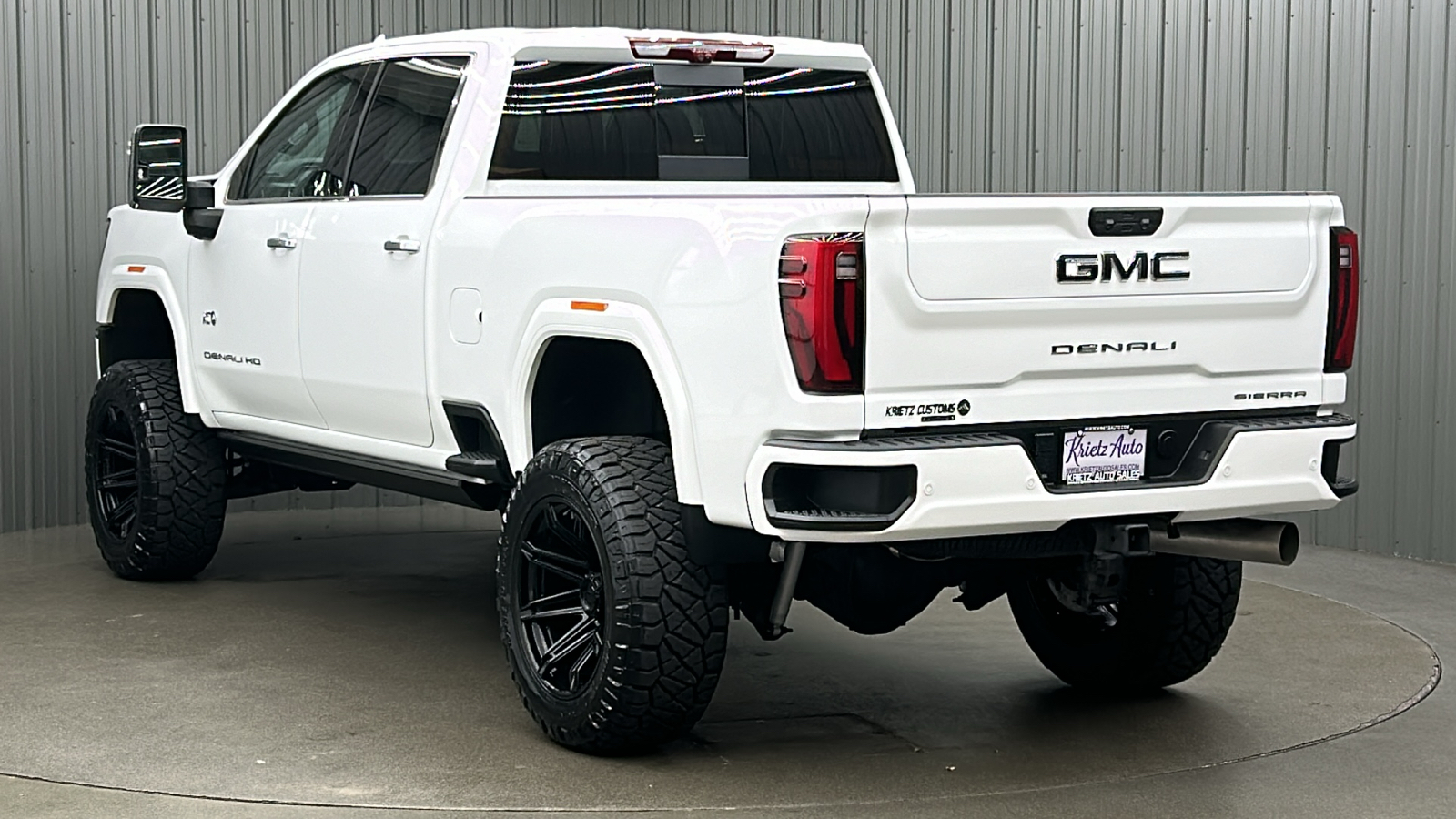 2024 GMC Sierra 2500HD Denali Ultimate 3