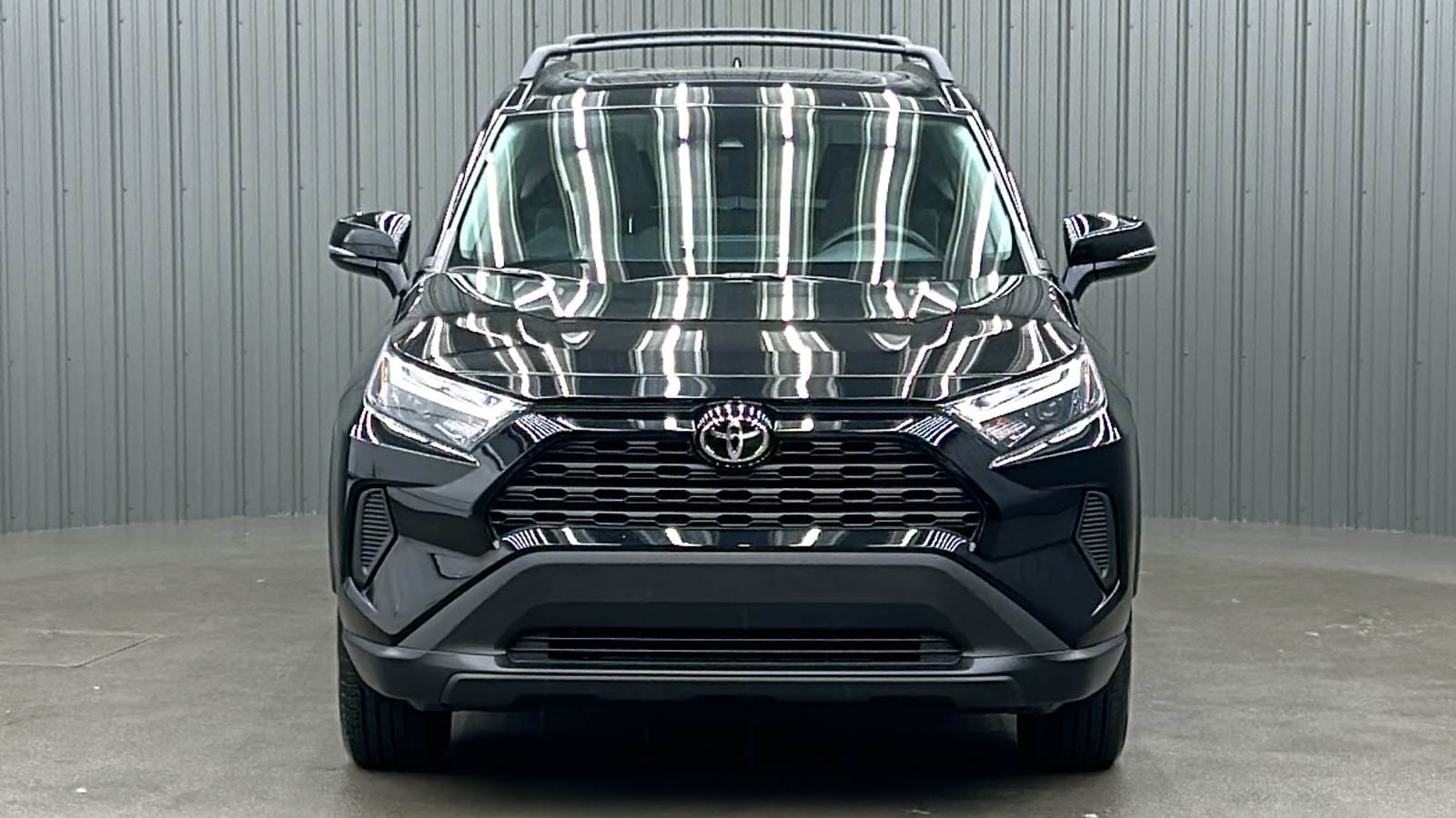 2022 Toyota RAV4 XLE 8