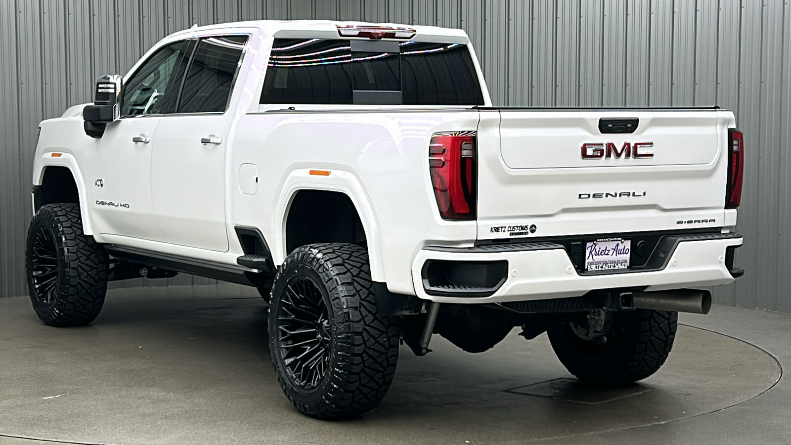 2024 GMC Sierra 2500HD Denali 3